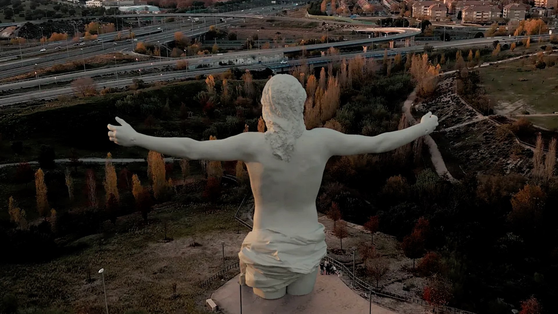 As es el Cristo ms grande del mundo que una asociacin quiere construir en Boadilla del Monte
